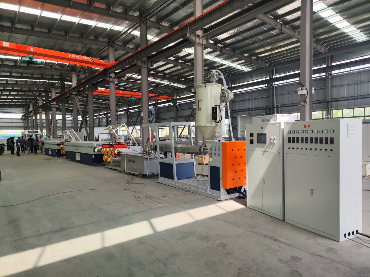 testing running polypropylene embossed reinfoced concrete fiber production line