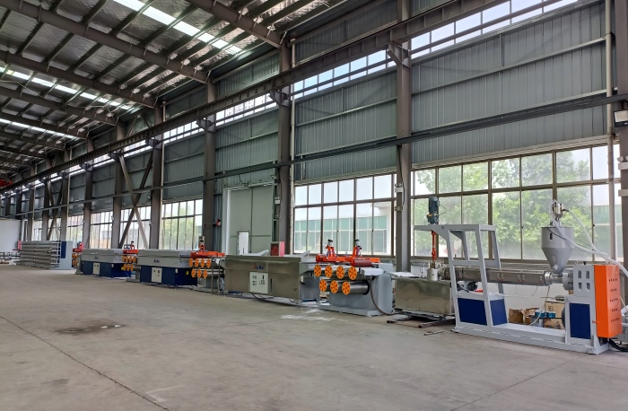 Test running plastic nylon monofilament extruder